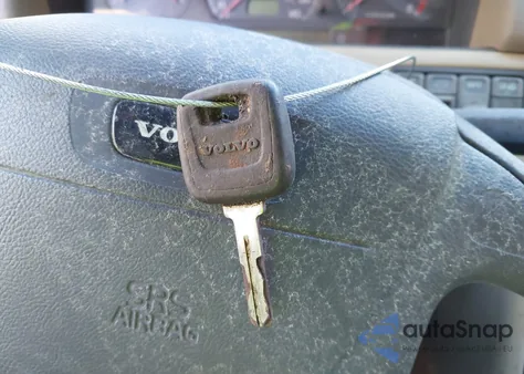 2004 Volvo C70 Lt z USA, uszkodzony, nr VIN YV1NC63DX4J060859